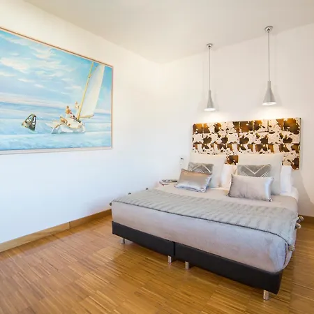 Del Conte 3* Fondi
