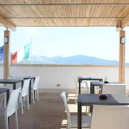 德尔肯堤酒店 酒店