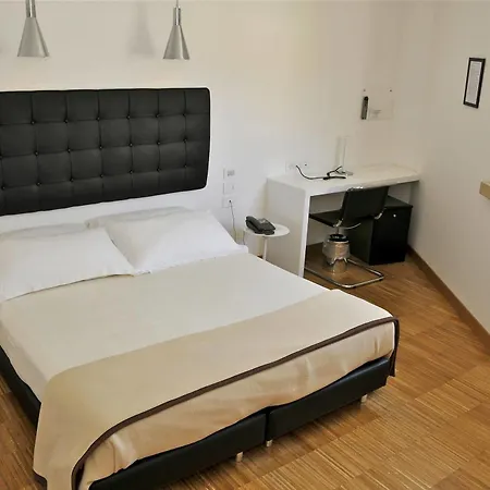 酒店 德尔肯堤酒店 3*