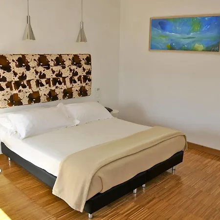 Szálloda Del Conte 3*